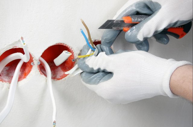 Installation électrique: apparente ou encastrée ?